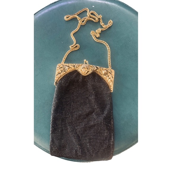 Whiting & Davis Handbags - Whiting & Davis Black Mesh Evening Bag Gold Tone‎ Goddess Frame Vintage USA 8x5"
